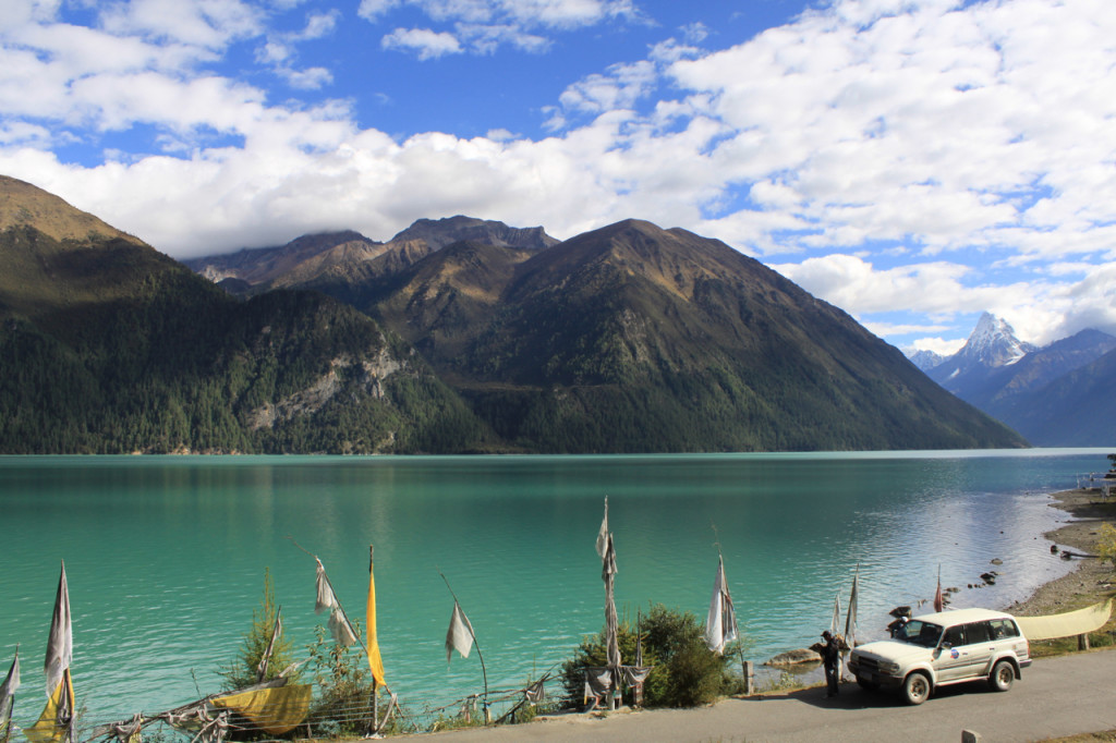 The results of my PhD indicate that these 7000 m peaks in the Basong Tso (lake) region of southern Tibet resulted from late Triassic accretion of the north and south Lhasa terranes.