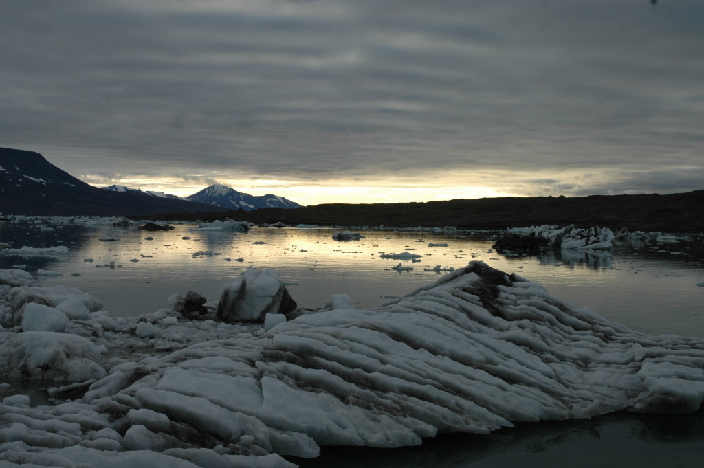 Thanks for now - sunset in Hornsund.