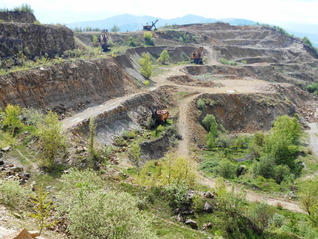 Abandoned coal mine with organic rich laminated marlstones