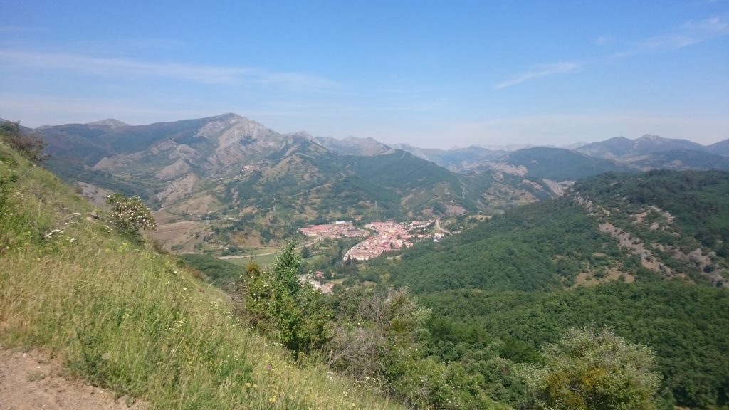 Figure 2 – Looking SE down on La Pola de Gordón from one of the smaller mountains in the lower half of the mapping area. 