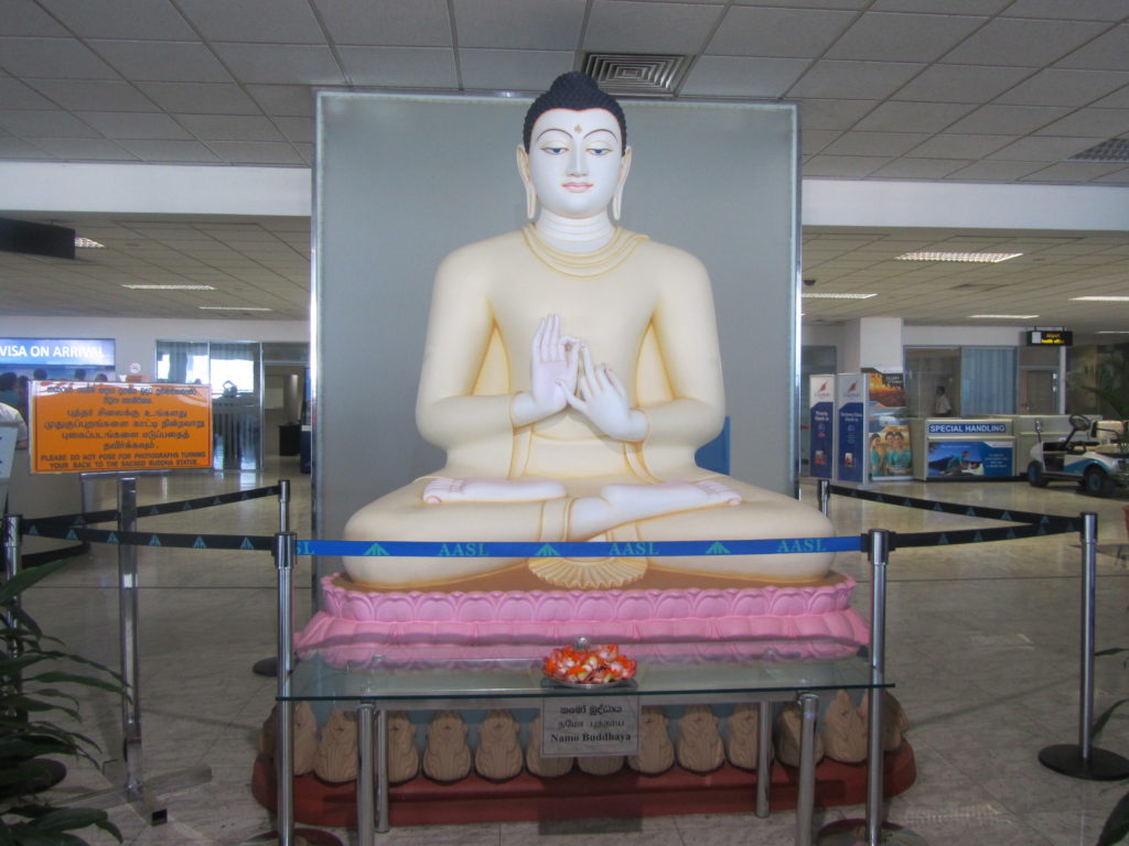 科伦坡机场的佛像
