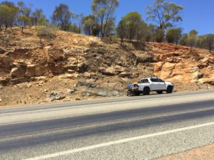 Hunting dykes in southwestern Yilgarn craton with Yebo Liu